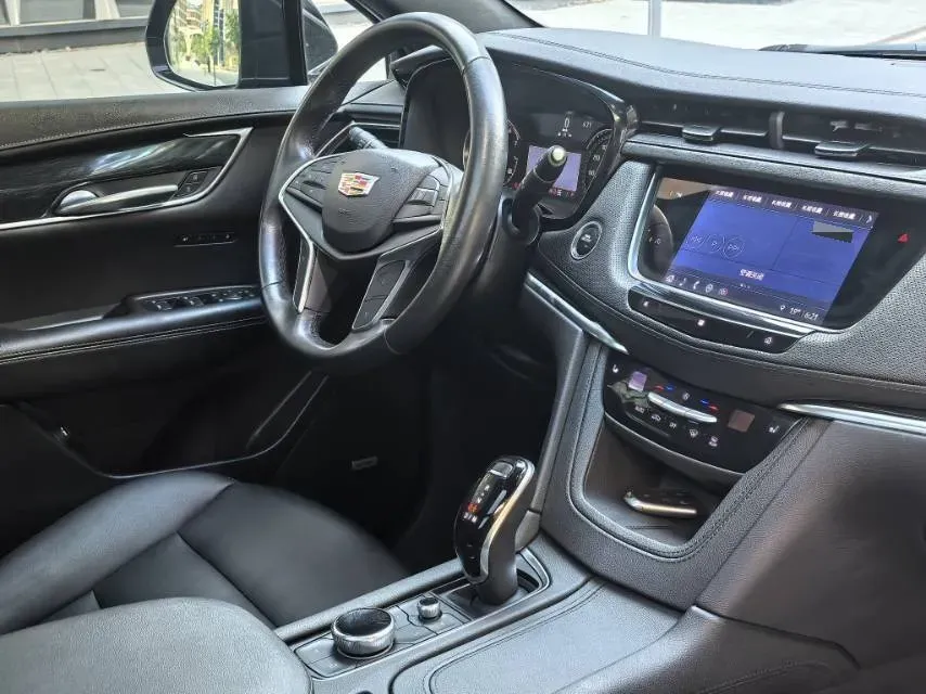 2021 Cadillac XT5 2.0T 237HP L4 9AT,autocango,china used car exporter,china ev exporter,chinese used car exporter,chinese used ev exporter