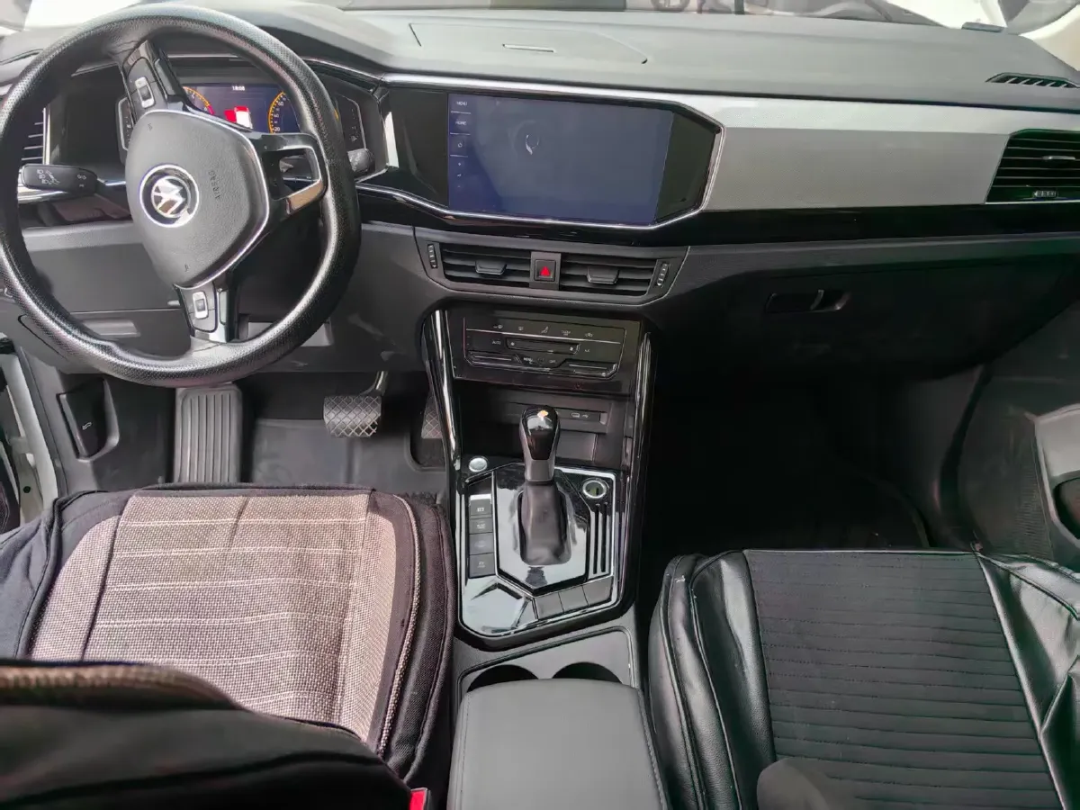 2022 Volkswagen Tayron 2.0T 186HP L4 7DCT,autocango,china used car exporter,china ev exporter,chinese used car exporter,chinese used ev exporter