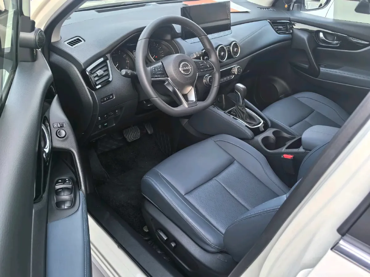 2025 Nissan Qashqai 2.0L 151HP L4 CVT,autocango,china used car exporter,china ev exporter,chinese used car exporter,chinese used ev exporter