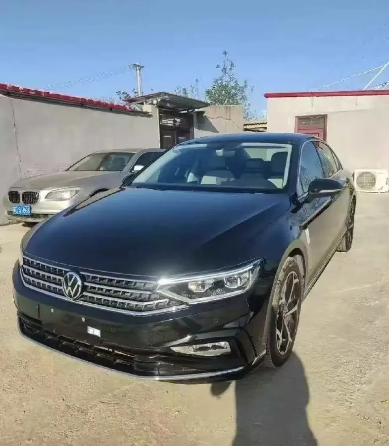 2023 Volkswagen Magotan 2.0T 186HP L4 7DCT,autocango,china used car exporter,china ev exporter,chinese used car exporter,chinese used ev exporter