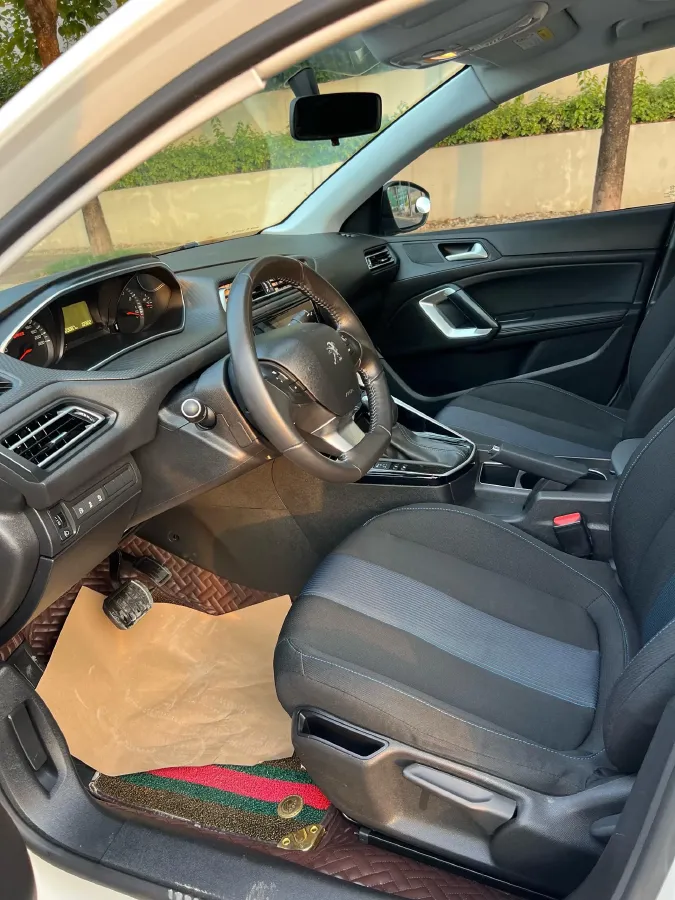 2016 Peugeot 308 1.6L 117HP L4 6AT,autocango,china used car exporter,china ev exporter,chinese used car exporter,chinese used ev exporter