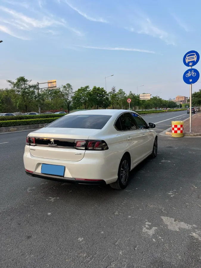 2016 Peugeot 308 1.6L 117HP L4 6AT,autocango,china used car exporter,china ev exporter,chinese used car exporter,chinese used ev exporter