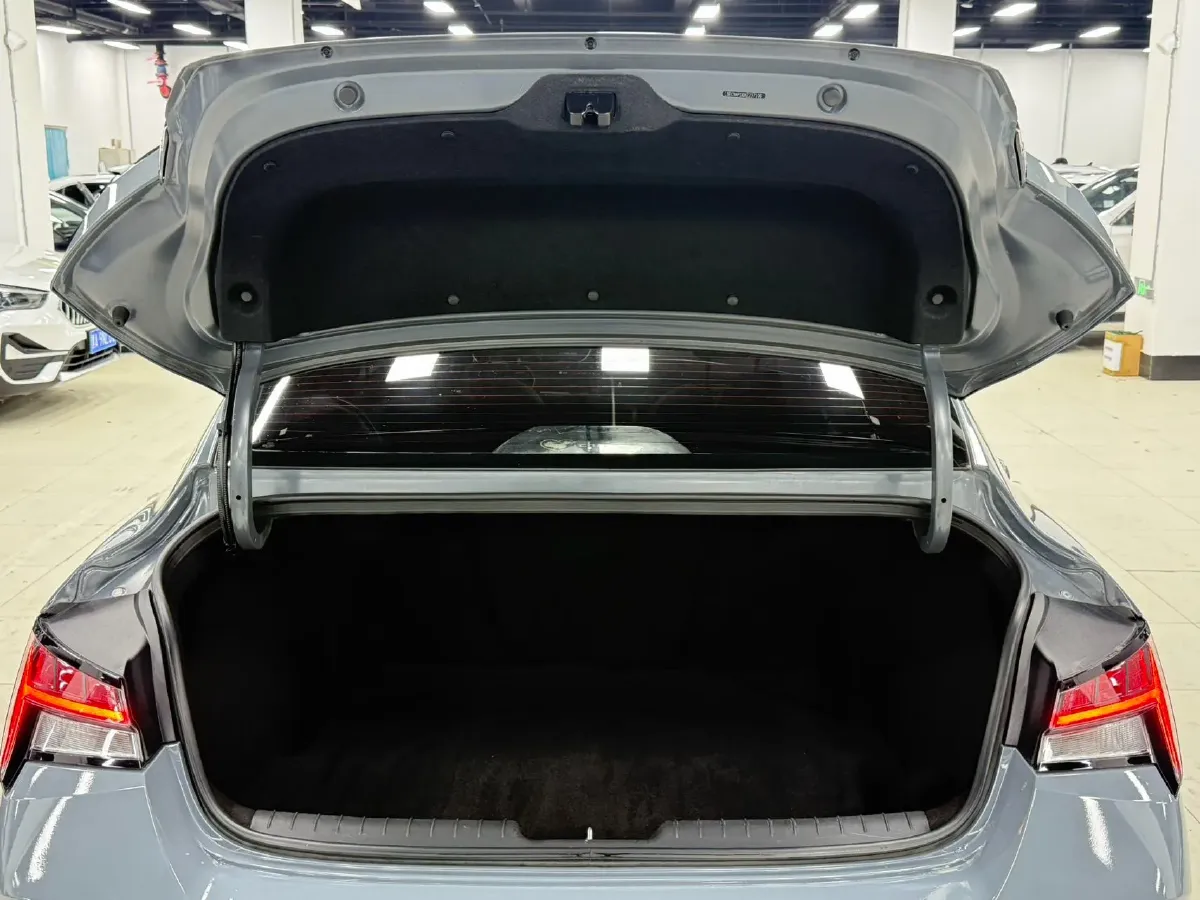 2022 Hyundai Elantra 1.5L 115HP L4 CVT,autocango,china used car exporter,china ev exporter,chinese used car exporter,chinese used ev exporter