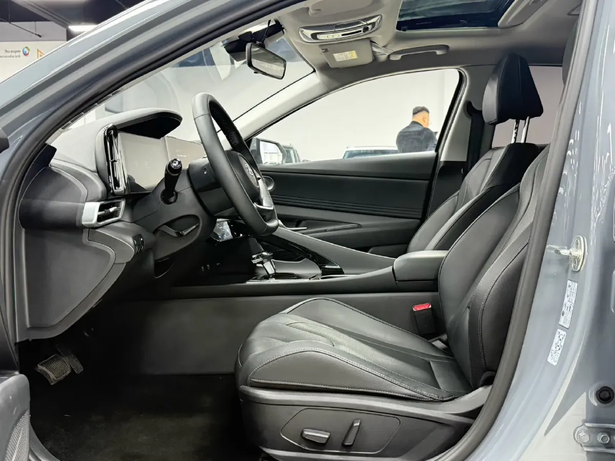 2022 Hyundai Elantra 1.5L 115HP L4 CVT,autocango,china used car exporter,china ev exporter,chinese used car exporter,chinese used ev exporter