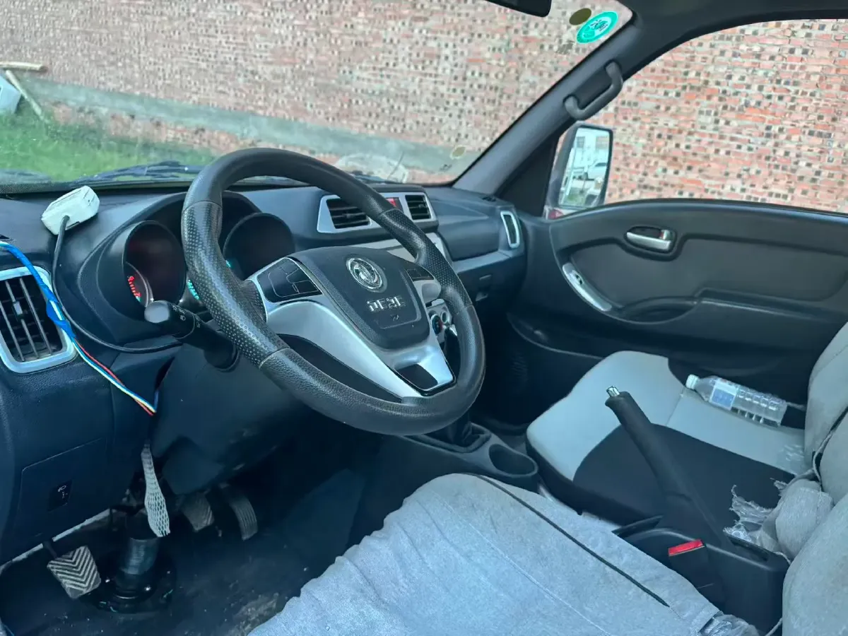2023 DongFeng DFSK D71 1.6L 122HP L4 5MT,autocango,china used car exporter,china ev exporter,chinese used car exporter,chinese used ev exporter