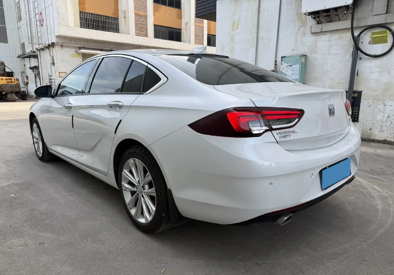 2024 Buick Regal 2.0T 237HP L4 9AT,autocango,china used car exporter,china ev exporter,chinese used car exporter,chinese used ev exporter