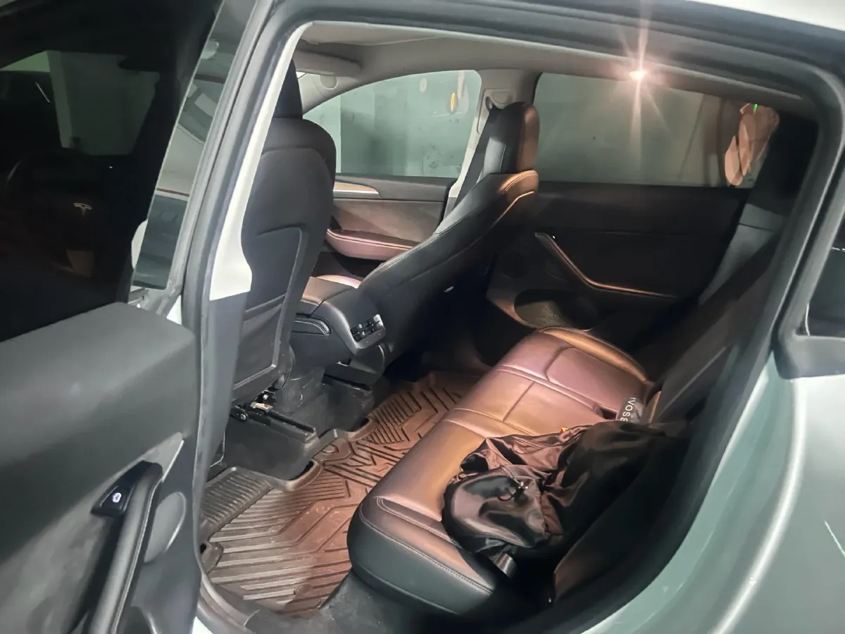 2022 Tesla Model Y BEV 60KWH,autocango,china used car exporter,china ev exporter,chinese used car exporter,chinese used ev exporter