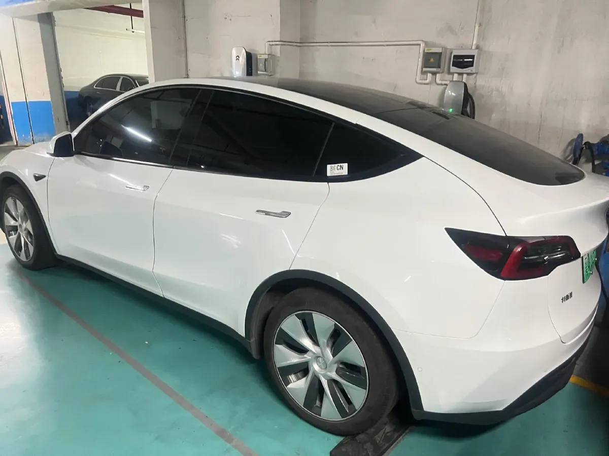 2022 Tesla Model Y BEV 60KWH,autocango,china used car exporter,china ev exporter,chinese used car exporter,chinese used ev exporter