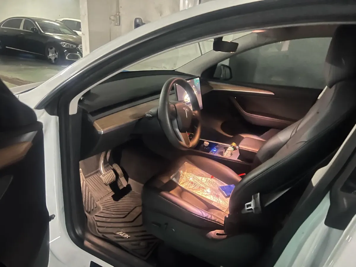 2022 Tesla Model Y BEV 60KWH,autocango,china used car exporter,china ev exporter,chinese used car exporter,chinese used ev exporter