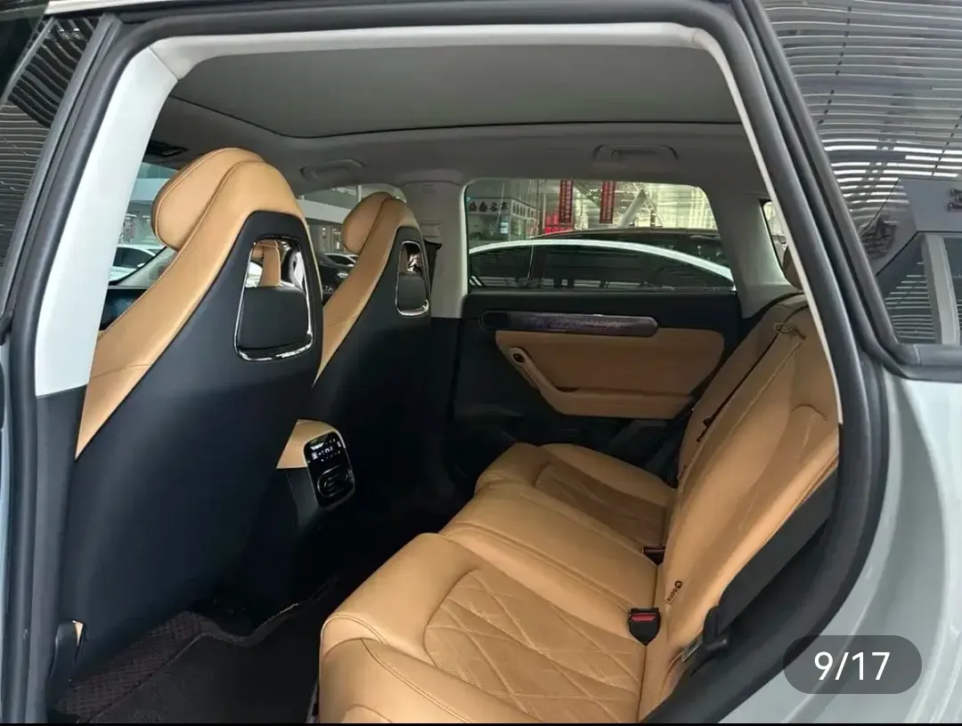 2024 Leapmotor C11 1.5L 95HP L4 REEV 43.74KWH,autocango,china used car exporter,china ev exporter,chinese used car exporter,chinese used ev exporter