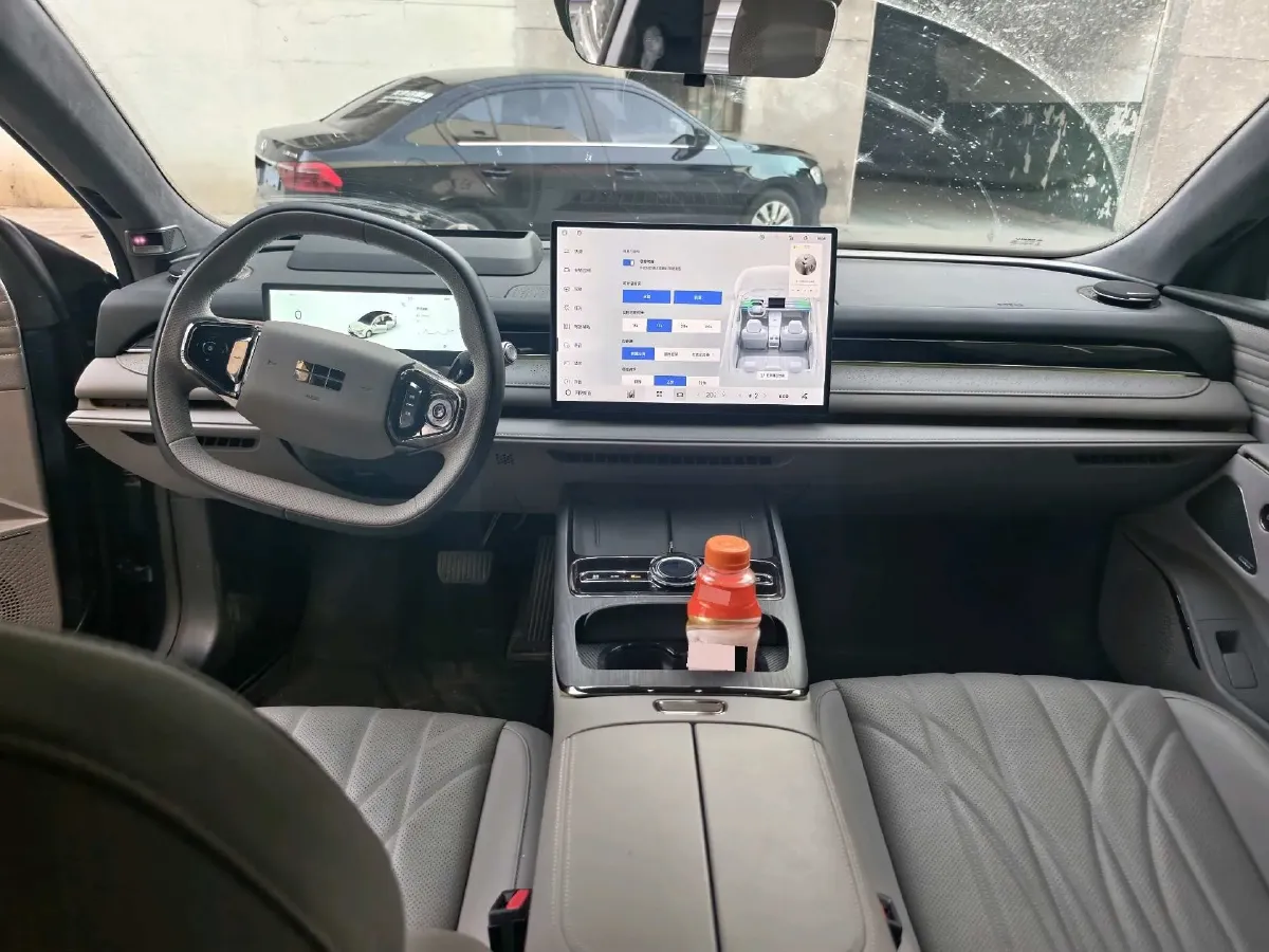 2025 Geely Galaxy Starshine 8 1.5T 163HP L4 3DHT PHEV 27.69KWH,autocango,china used car exporter,china ev exporter,chinese used car exporter,chinese used ev exporter