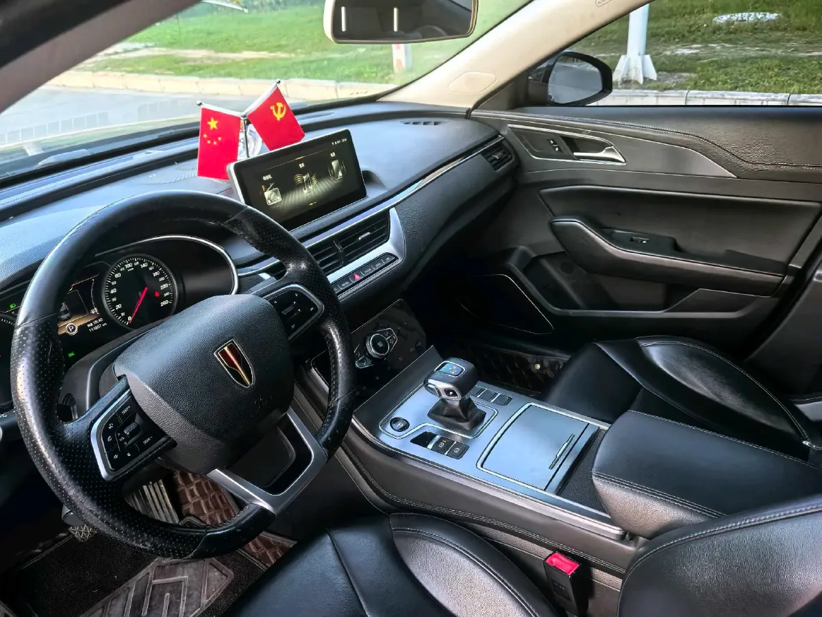 2020 HongQi H5 1.5T 169HP L4 7DCT,autocango,china used car exporter,china ev exporter,chinese used car exporter,chinese used ev exporter