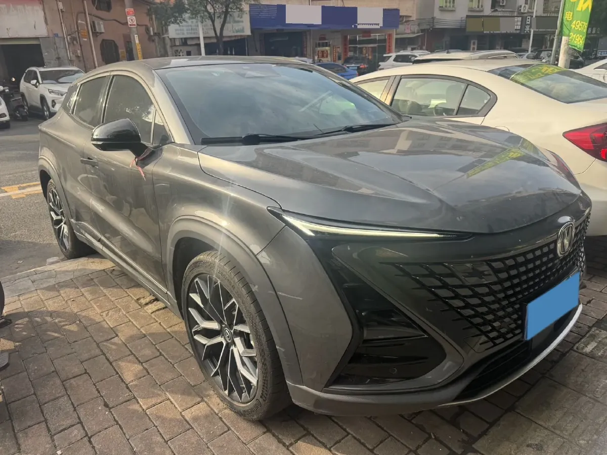 2022 ChangAn UNI-T 1.5T 188HP L4 7DCT,autocango,china used car exporter,china ev exporter,chinese used car exporter,chinese used ev exporter