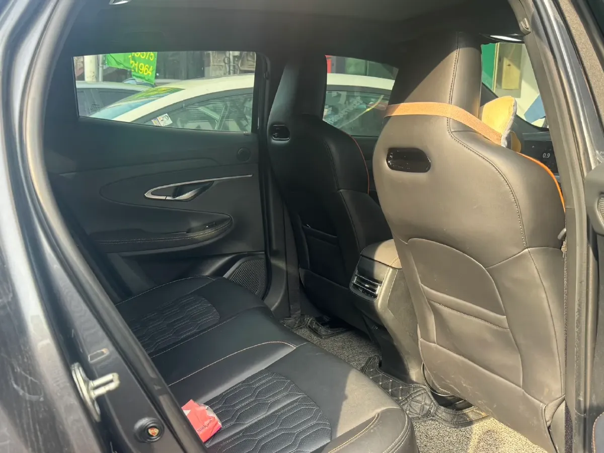 2022 ChangAn UNI-T 1.5T 188HP L4 7DCT,autocango,china used car exporter,china ev exporter,chinese used car exporter,chinese used ev exporter