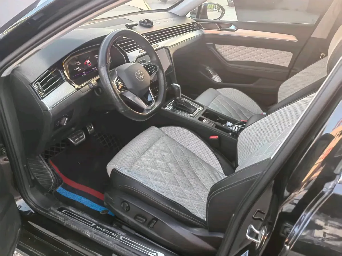 2023 Volkswagen Magotan 2.0T 186HP L4 7DCT,autocango,china used car exporter,china ev exporter,chinese used car exporter,chinese used ev exporter