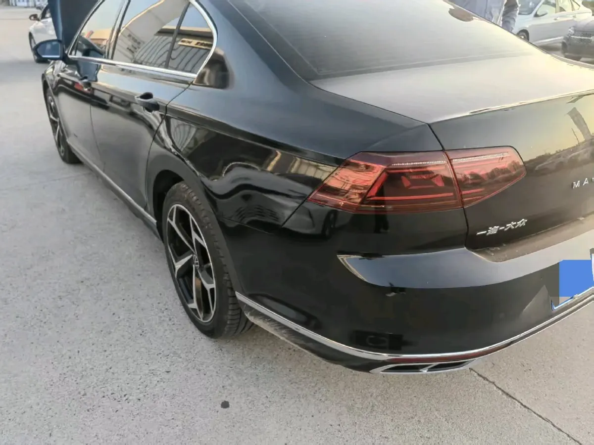 2023 Volkswagen Magotan 2.0T 186HP L4 7DCT,autocango,china used car exporter,china ev exporter,chinese used car exporter,chinese used ev exporter