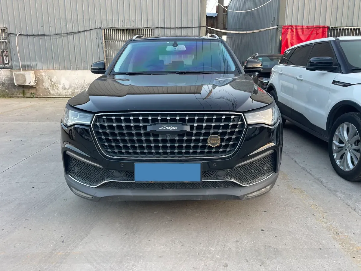 2018 Zotye T700 1.8T 177HP L4 6DCT,autocango,china used car exporter,china ev exporter,chinese used car exporter,chinese used ev exporter
