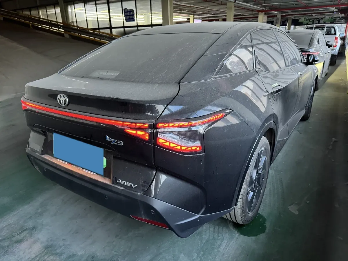 2024 Toyota bZ3 BEV 49.92KWH,autocango,china used car exporter,china ev exporter,chinese used car exporter,chinese used ev exporter