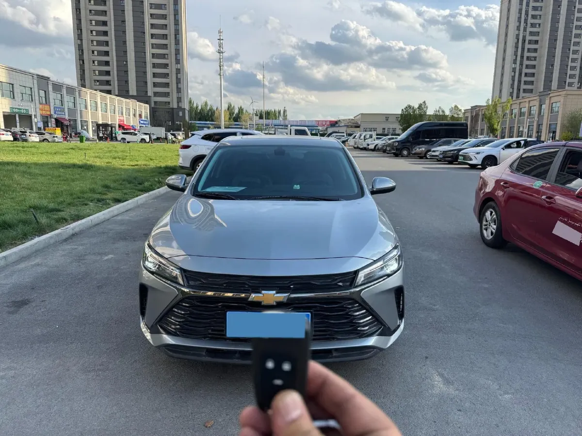 2023 Chevrolet Monza 1.5L 113HP L4 6DCT,autocango,china used car exporter,china ev exporter,chinese used car exporter,chinese used ev exporter