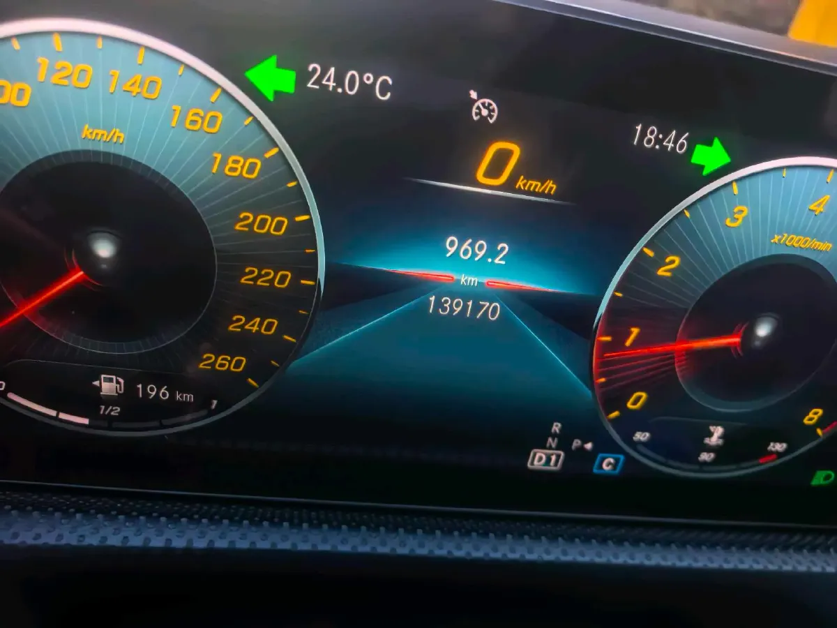 2020 Mercedes-Benz A Class 1.3T 136HP L4 7DCT,autocango,china used car exporter,china ev exporter,chinese used car exporter,chinese used ev exporter