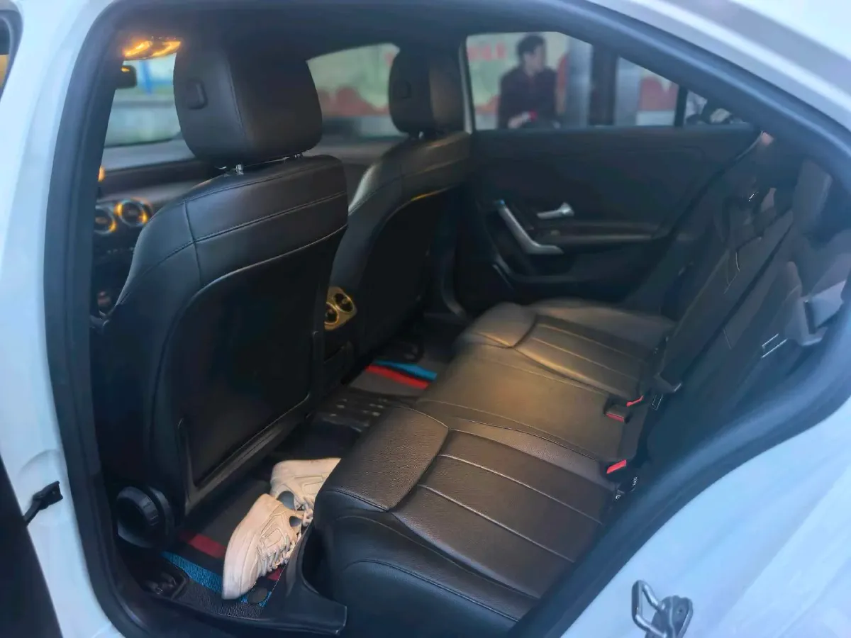 2020 Mercedes-Benz A Class 1.3T 136HP L4 7DCT,autocango,china used car exporter,china ev exporter,chinese used car exporter,chinese used ev exporter