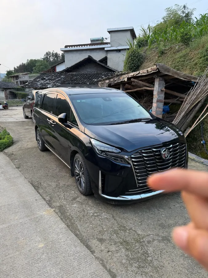 2022 Buick GL8 2.0T 237HP L4 9AT,autocango,china used car exporter,china ev exporter,chinese used car exporter,chinese used ev exporter