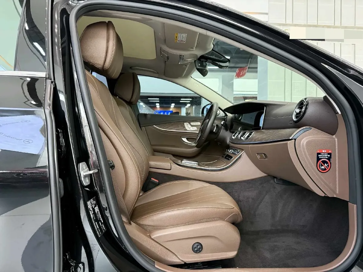 2021 Mercedes-Benz E Class 2.0T 258HP L4 9AT,autocango,china used car exporter,china ev exporter,chinese used car exporter,chinese used ev exporter