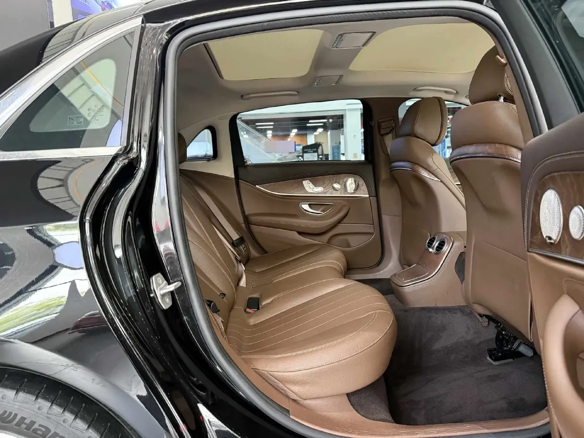2021 Mercedes-Benz E Class 2.0T 258HP L4 9AT,autocango,china used car exporter,china ev exporter,chinese used car exporter,chinese used ev exporter