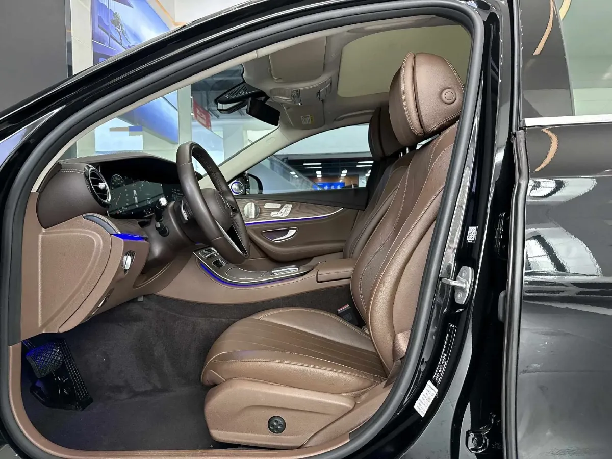 2021 Mercedes-Benz E Class 2.0T 258HP L4 9AT,autocango,china used car exporter,china ev exporter,chinese used car exporter,chinese used ev exporter