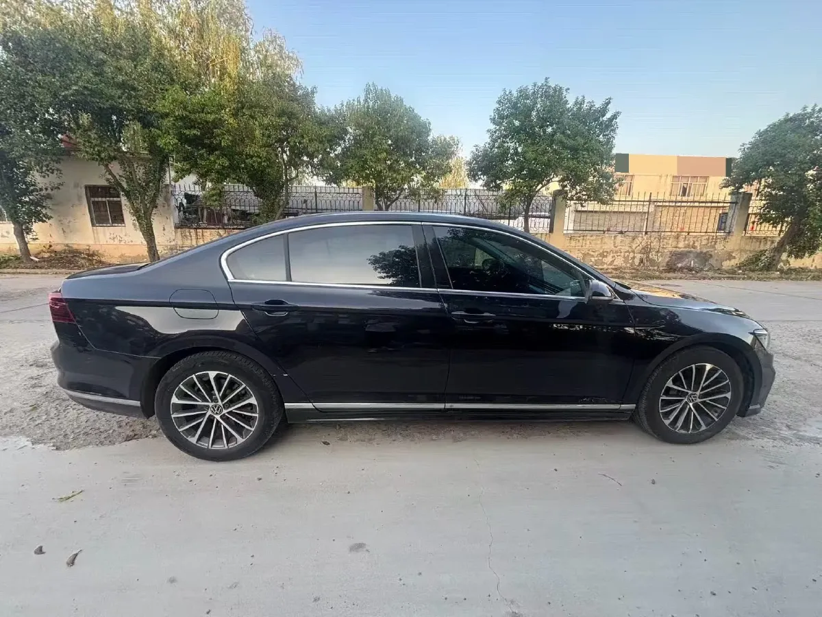 2023 Volkswagen Magotan 2.0T 186HP L4 7DCT,autocango,china used car exporter,china ev exporter,chinese used car exporter,chinese used ev exporter