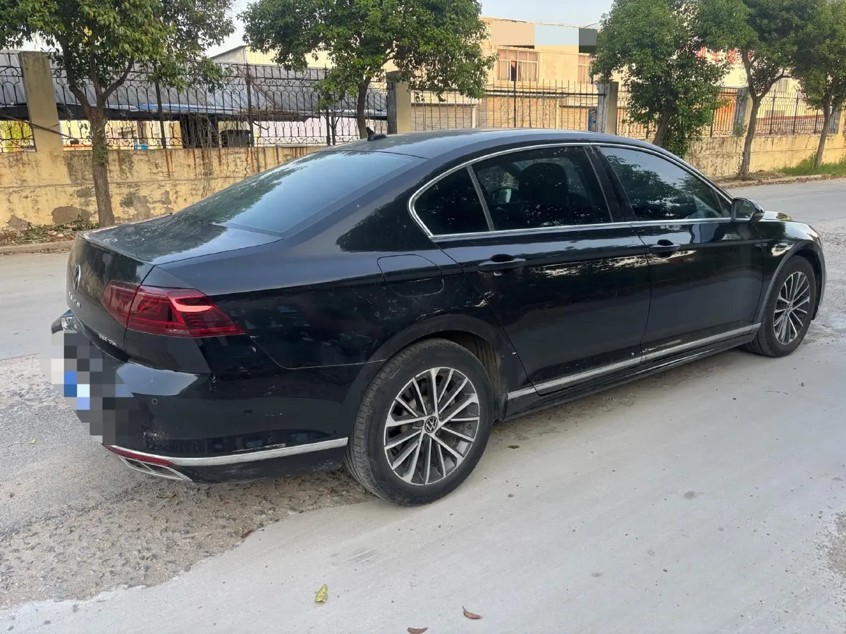 2023 Volkswagen Magotan 2.0T 186HP L4 7DCT,autocango,china used car exporter,china ev exporter,chinese used car exporter,chinese used ev exporter