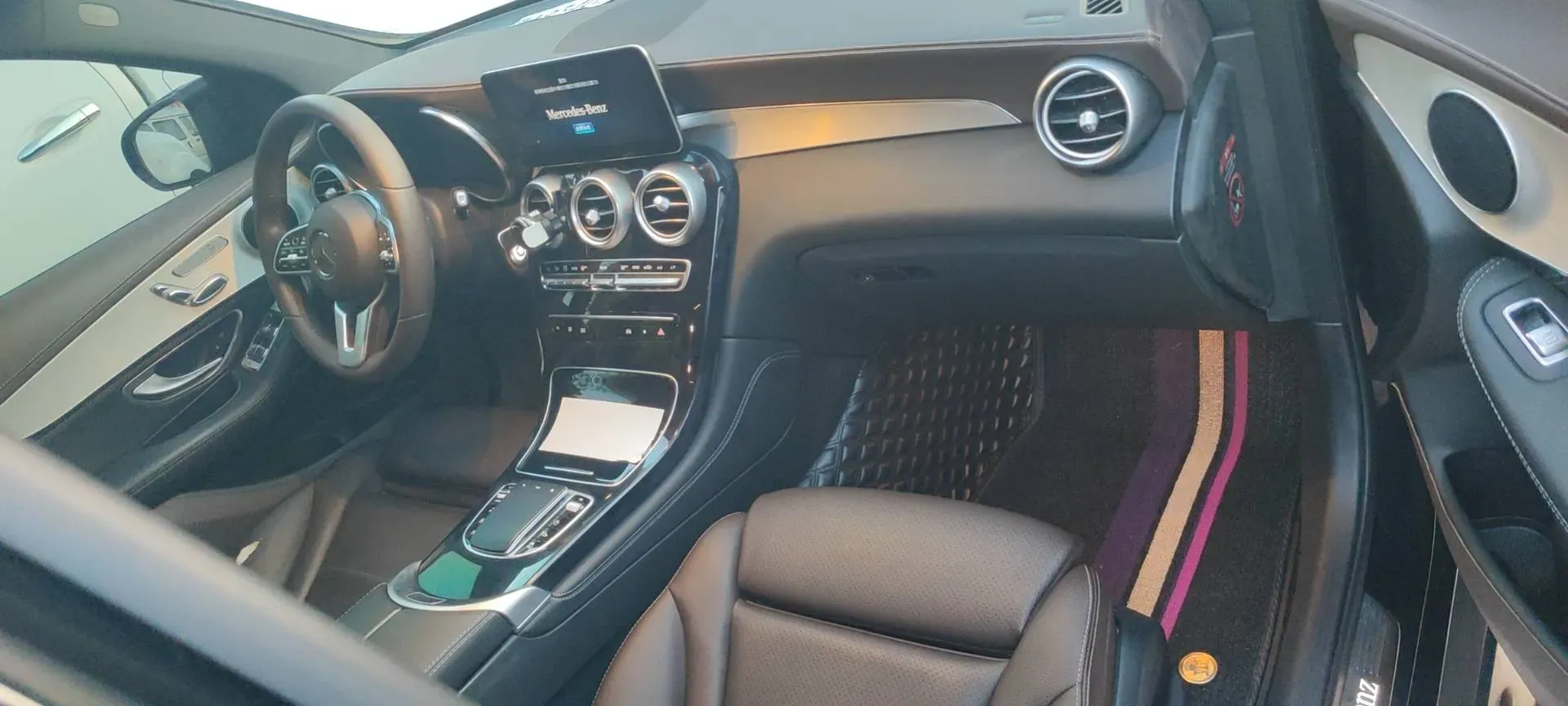 2020 Mercedes-Benz GLC Class 2.0T 197HP L4 9AT,autocango,china used car exporter,china ev exporter,chinese used car exporter,chinese used ev exporter