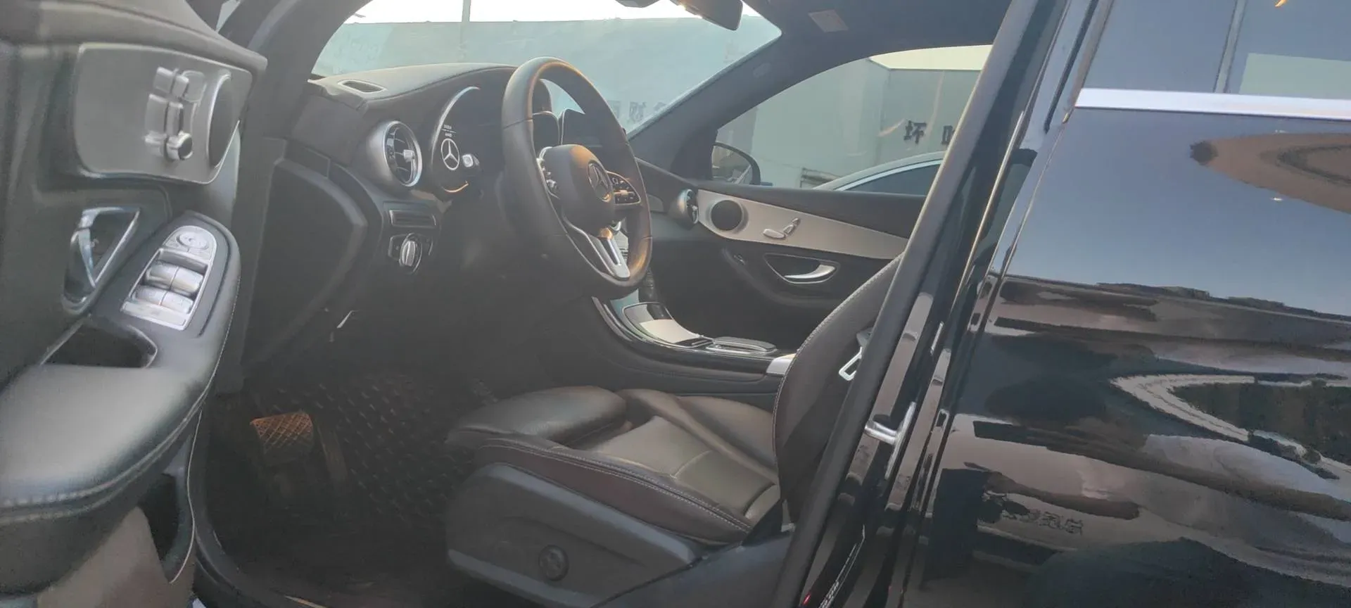 2020 Mercedes-Benz GLC Class 2.0T 197HP L4 9AT,autocango,china used car exporter,china ev exporter,chinese used car exporter,chinese used ev exporter