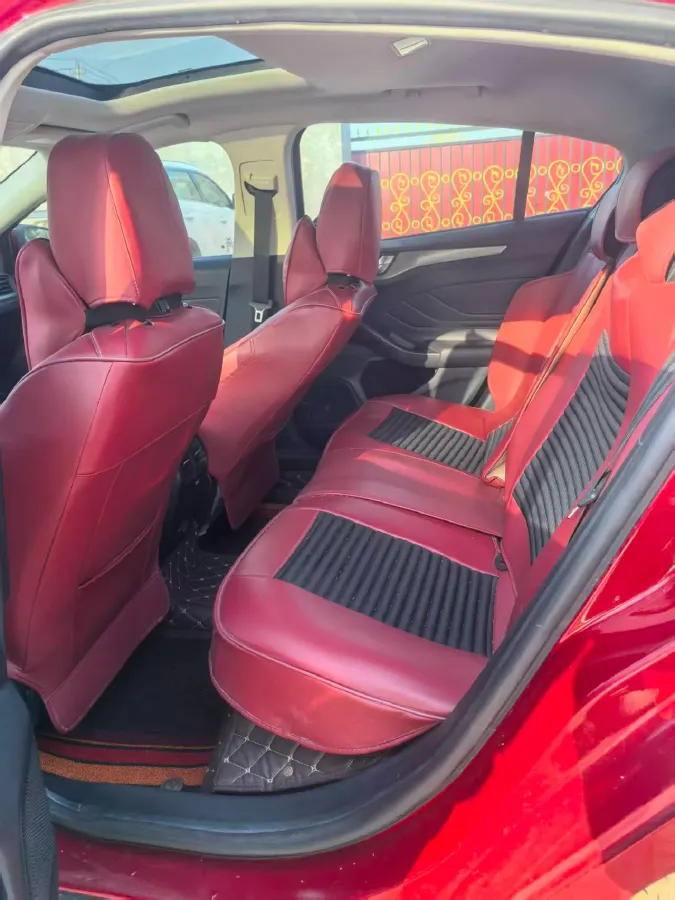 2019 Ford Focus 1.5T 184HP L3 8AT,autocango,china used car exporter,china ev exporter,chinese used car exporter,chinese used ev exporter