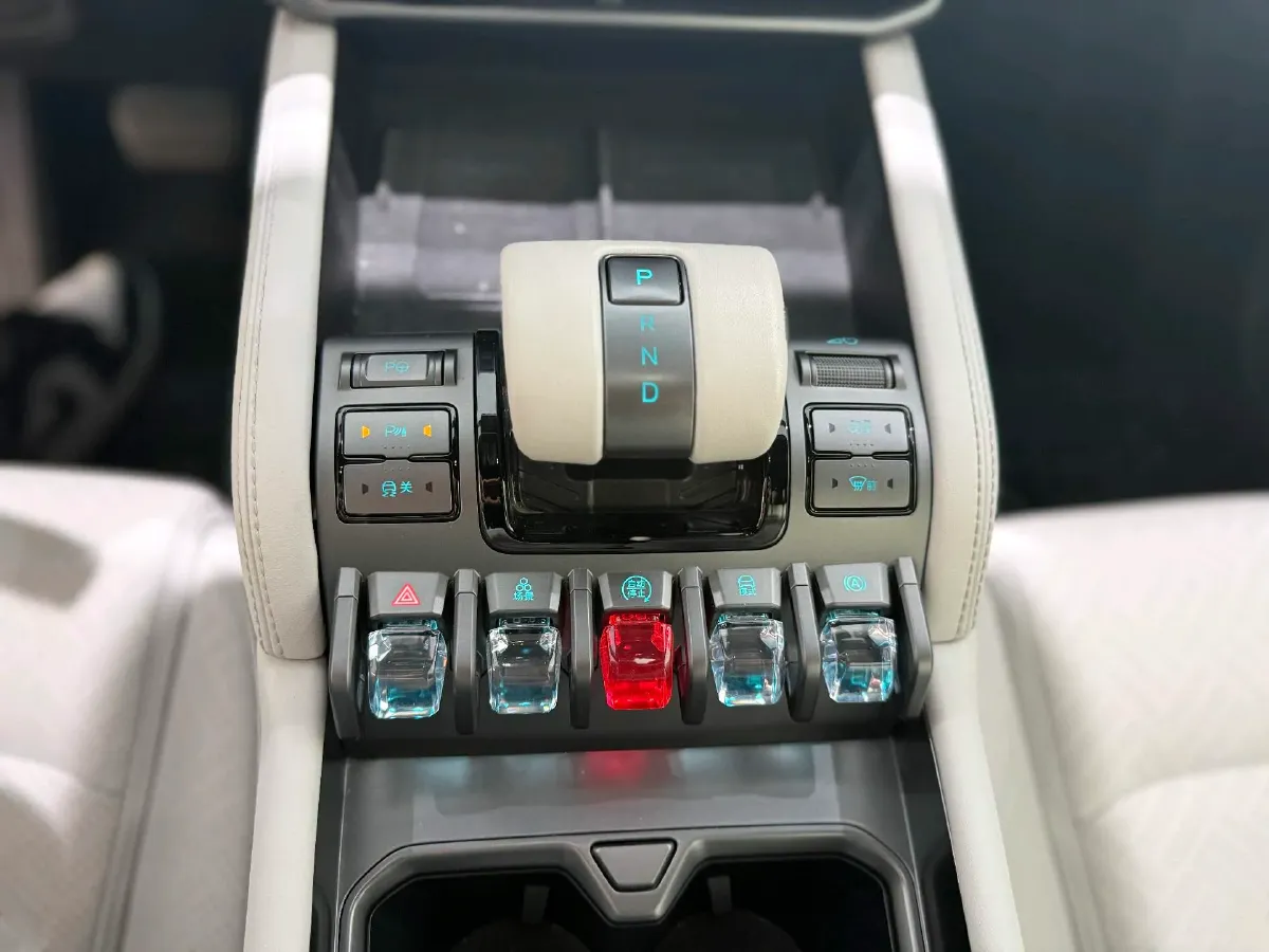 2025 FangChengBao Tai 3 BEV,autocango,china used car exporter,china ev exporter,chinese used car exporter,chinese used ev exporter