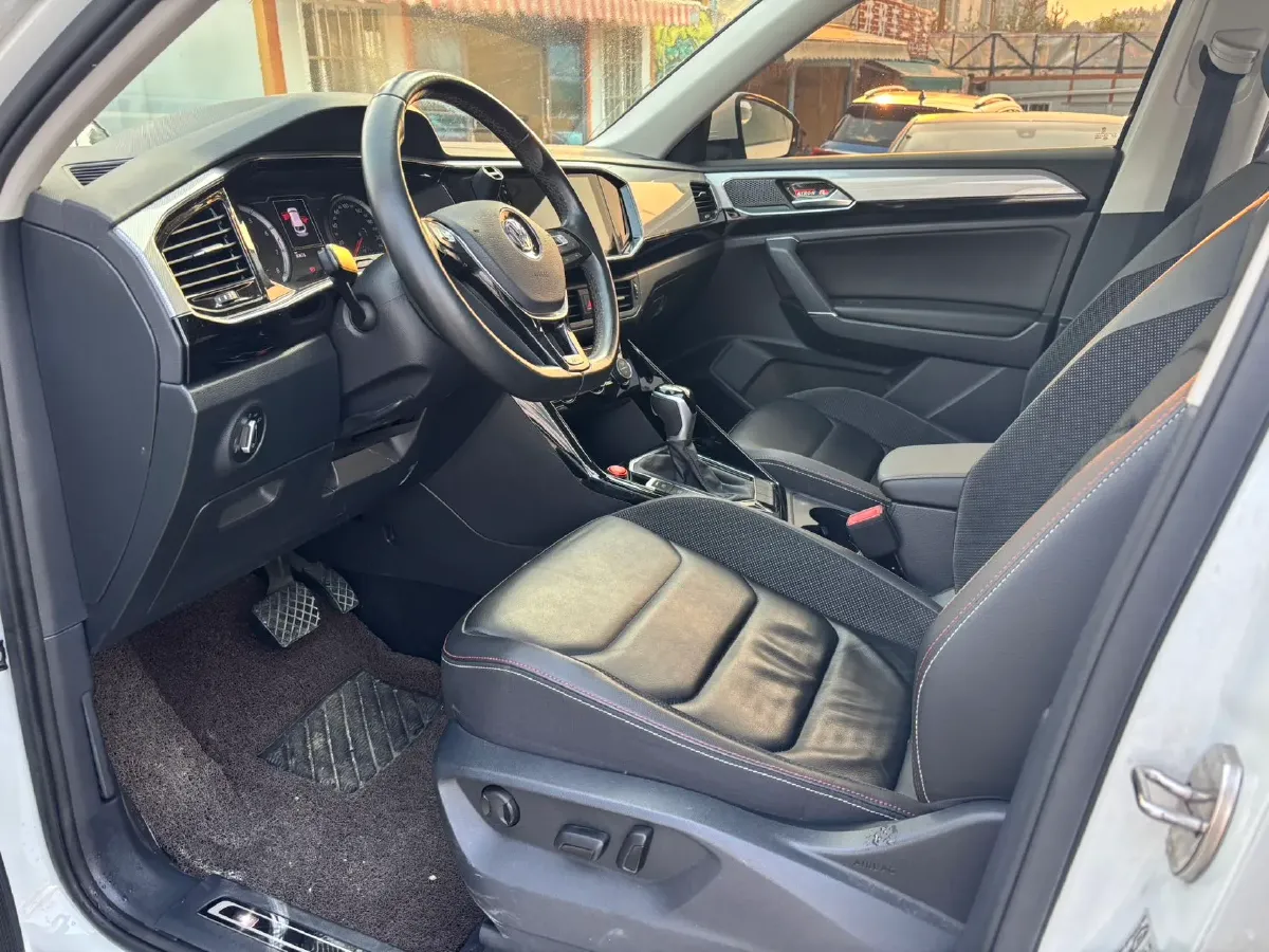 2019 Volkswagen Tayron 2.0T 186HP L4 7DCT,autocango,china used car exporter,china ev exporter,chinese used car exporter,chinese used ev exporter