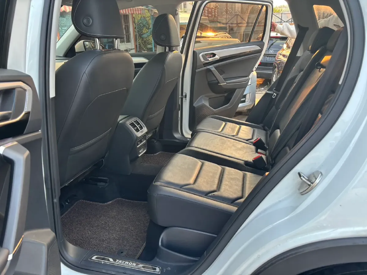 2019 Volkswagen Tayron 2.0T 186HP L4 7DCT,autocango,china used car exporter,china ev exporter,chinese used car exporter,chinese used ev exporter