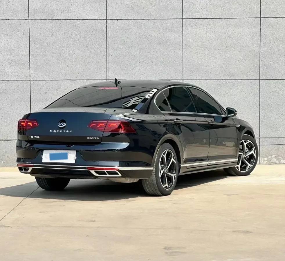 2023 Volkswagen Magotan 2.0T 186HP L4 7DCT,autocango,china used car exporter,china ev exporter,chinese used car exporter,chinese used ev exporter