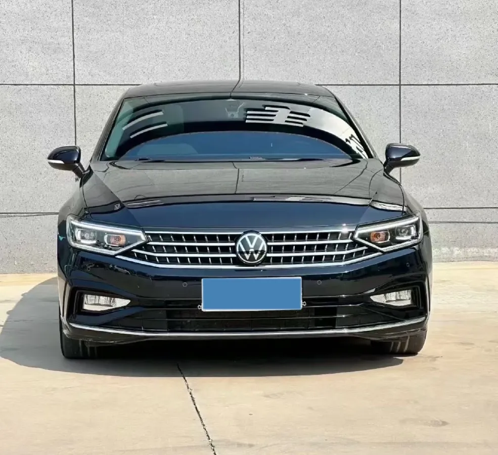 2023 Volkswagen Magotan 2.0T 186HP L4 7DCT,autocango,china used car exporter,china ev exporter,chinese used car exporter,chinese used ev exporter
