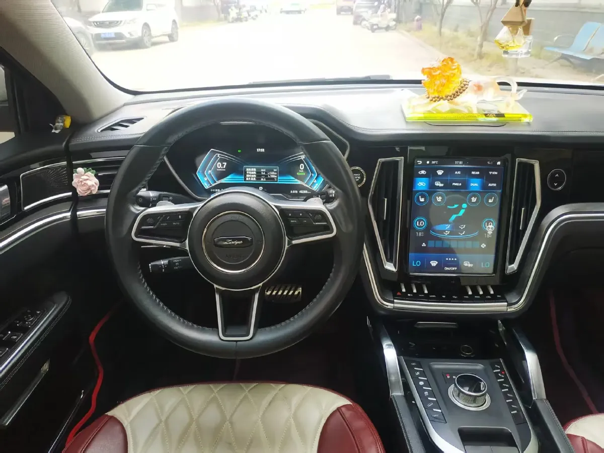 2017 Zotye T700 1.8T 177HP L4 6DCT,autocango,china used car exporter,china ev exporter,chinese used car exporter,chinese used ev exporter