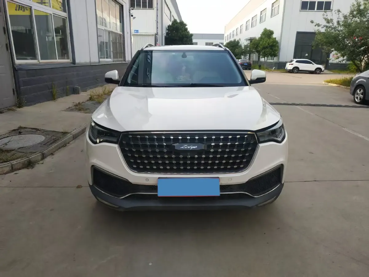 2017 Zotye T700 1.8T 177HP L4 6DCT,autocango,china used car exporter,china ev exporter,chinese used car exporter,chinese used ev exporter