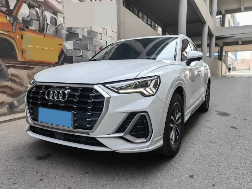 2022 Audi Q3 1.4T 150HP L4 7DCT,autocango,china used car exporter,china ev exporter,chinese used car exporter,chinese used ev exporter