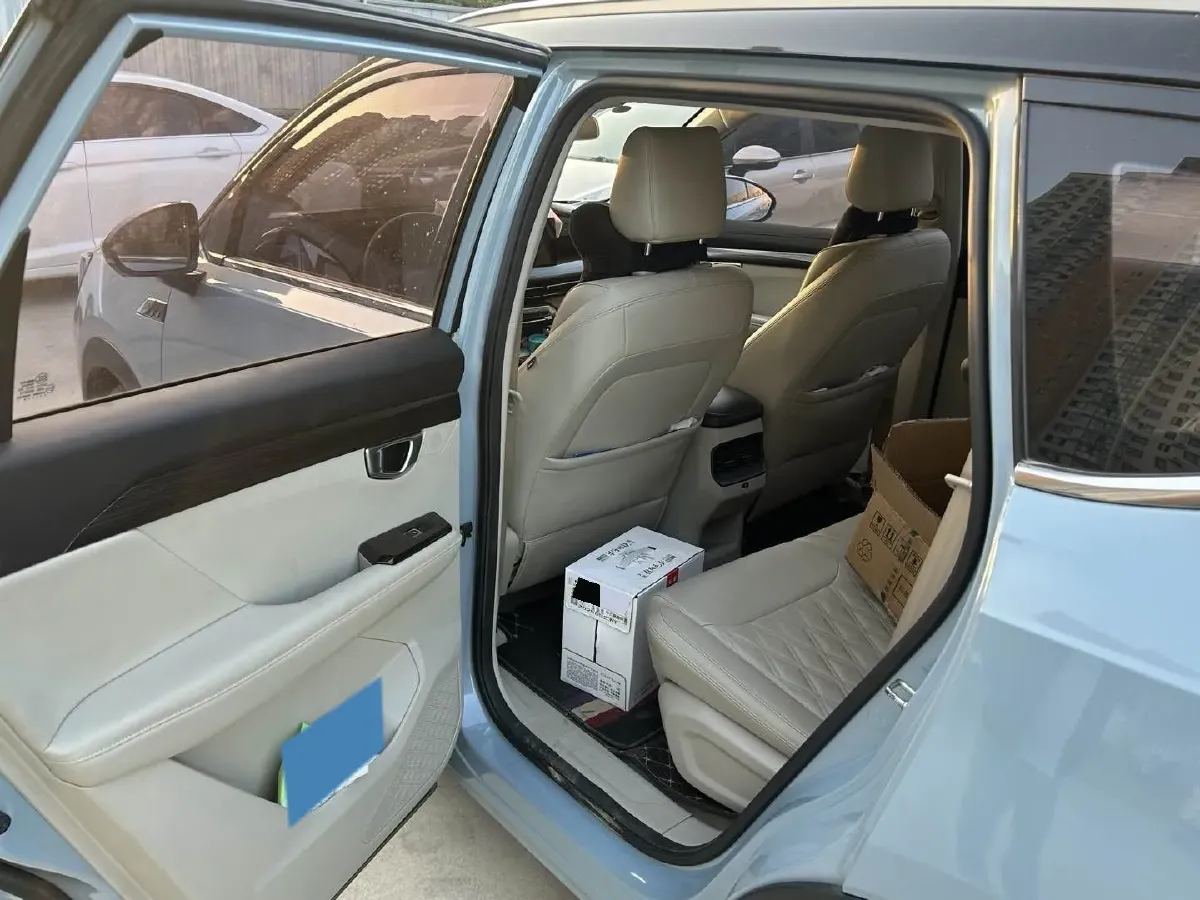 2021 WuLing XingChen 1.5T 147HP L4 CVT,autocango,china used car exporter,china ev exporter,chinese used car exporter,chinese used ev exporter