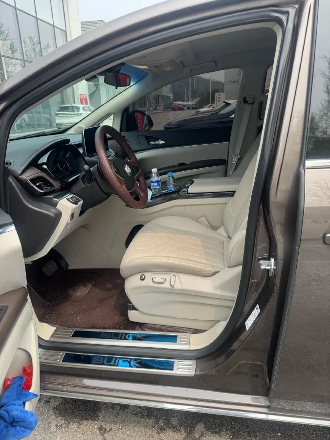 2023 Buick GL8 2.0T 237HP L4 9AT,autocango,china used car exporter,china ev exporter,chinese used car exporter,chinese used ev exporter