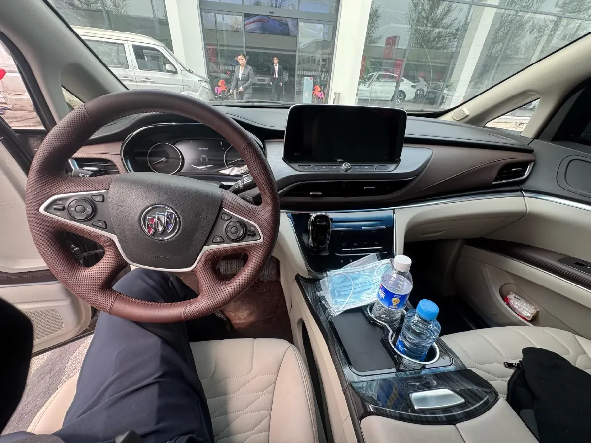 2023 Buick GL8 2.0T 237HP L4 9AT,autocango,china used car exporter,china ev exporter,chinese used car exporter,chinese used ev exporter