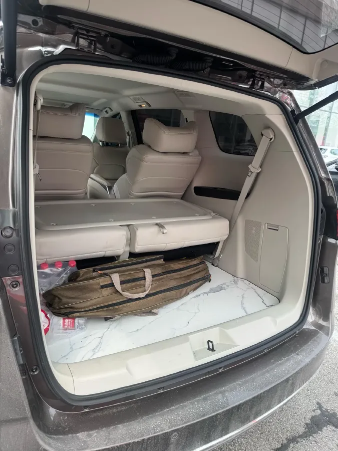 2023 Buick GL8 2.0T 237HP L4 9AT,autocango,china used car exporter,china ev exporter,chinese used car exporter,chinese used ev exporter