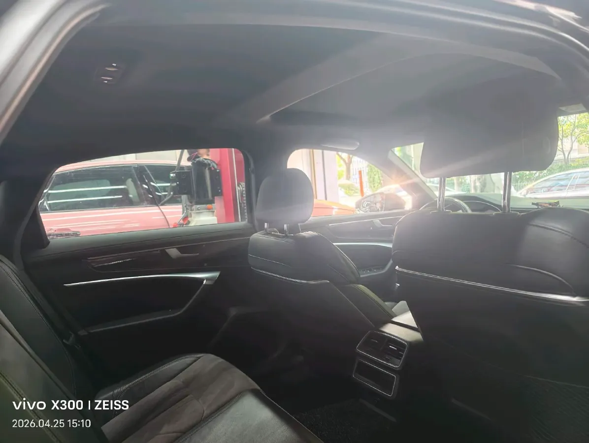 2020 Audi A6L 2.0T 190HP L4 7DCT,autocango,china used car exporter,china ev exporter,chinese used car exporter,chinese used ev exporter