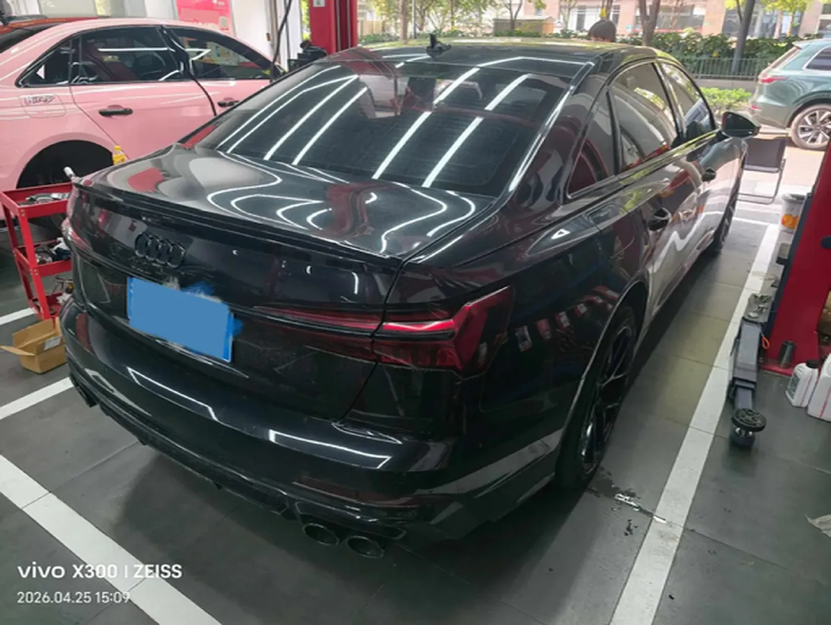 2020 Audi A6L 2.0T 190HP L4 7DCT,autocango,china used car exporter,china ev exporter,chinese used car exporter,chinese used ev exporter