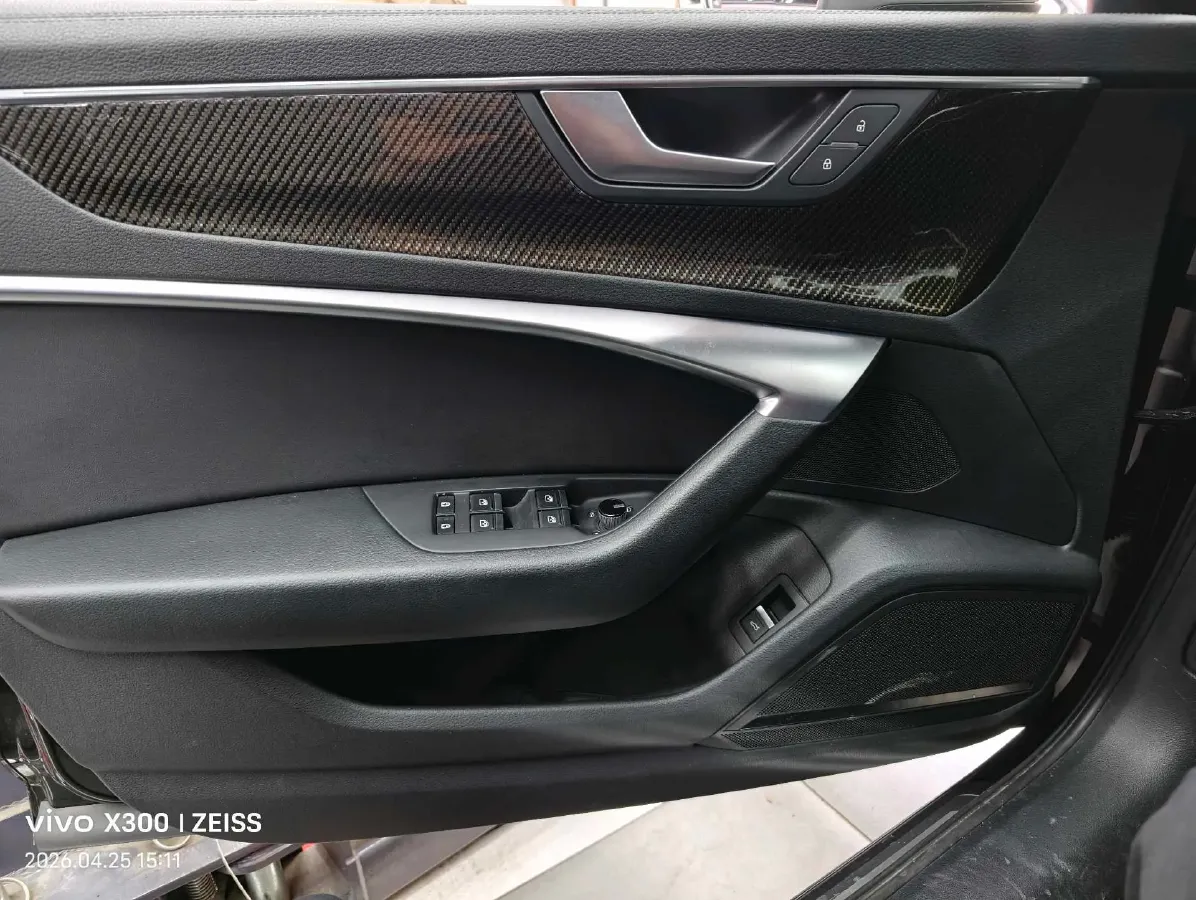 2020 Audi A6L 2.0T 190HP L4 7DCT,autocango,china used car exporter,china ev exporter,chinese used car exporter,chinese used ev exporter