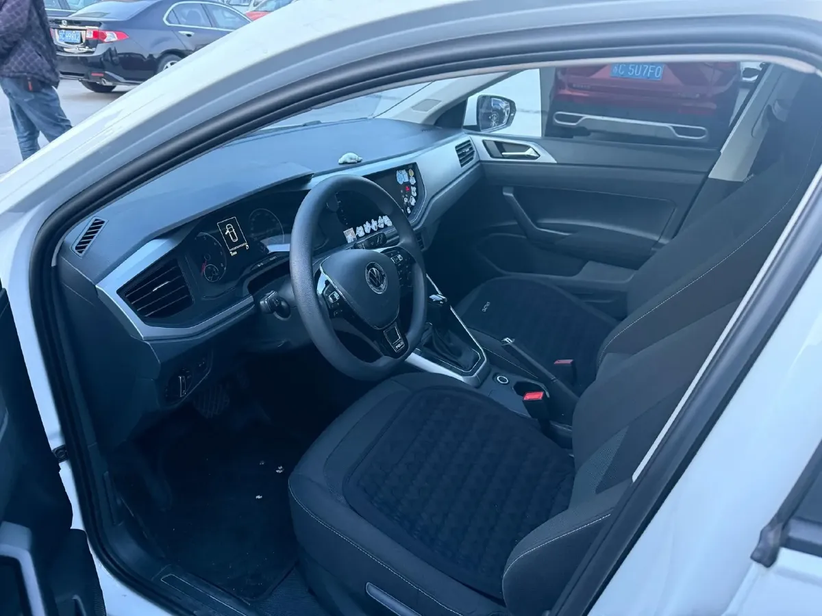 2021 Bestune T55 1.5T 169HP L4 7DCT,autocango,china used car exporter,china ev exporter,chinese used car exporter,chinese used ev exporter